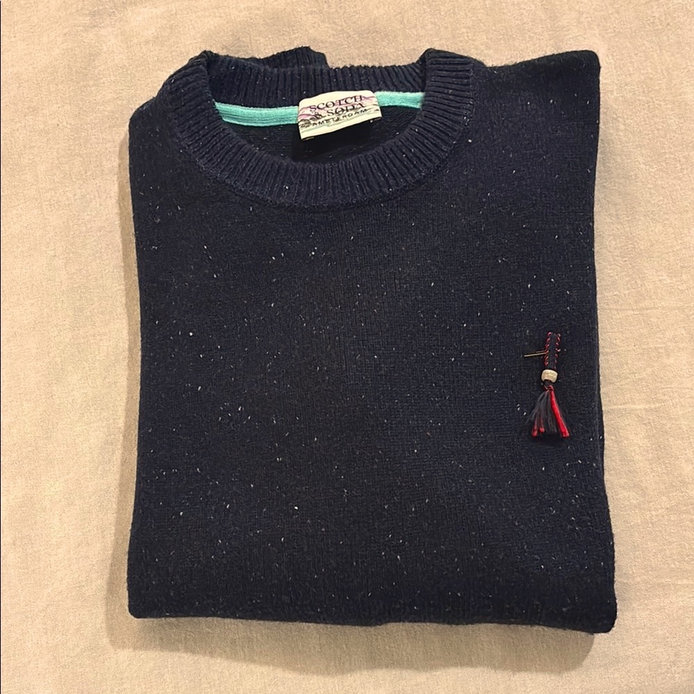 Scotch & Soda Dark Blue speckled Crewneck Sweater, Size XL. Removable brooch/Pin